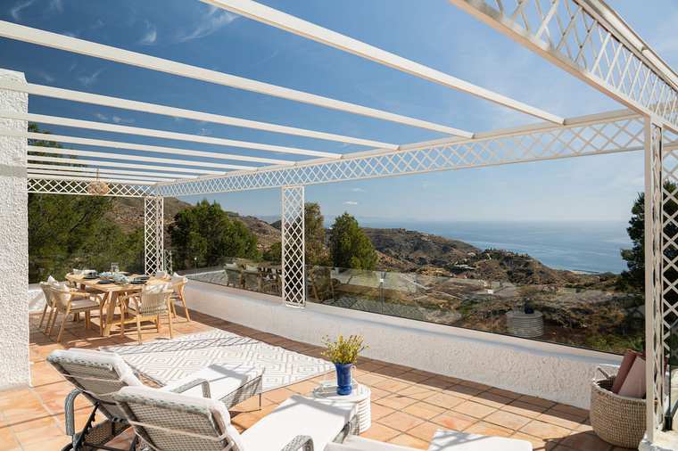 The pergola terrace