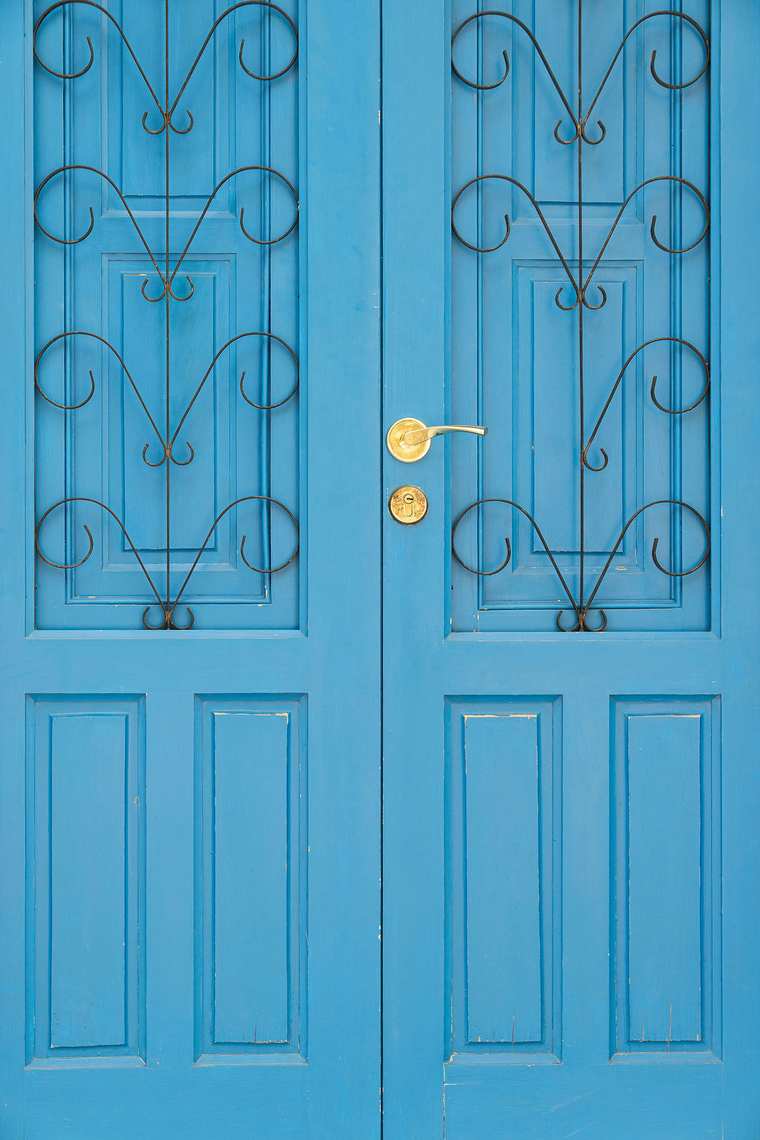 The blue door